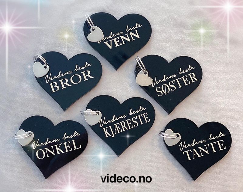 Gravert Nøkkelknippe pynt